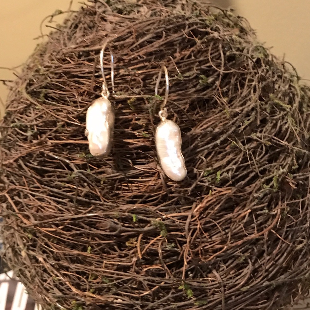 Sterling silver and freshwater pearl earrings